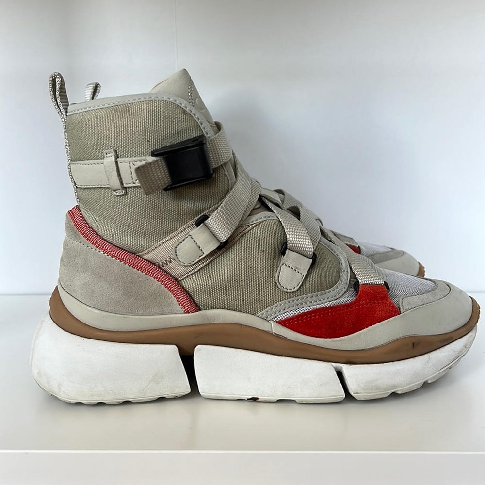 Chloe Sonne trainer high top size 38, fits like 37.5